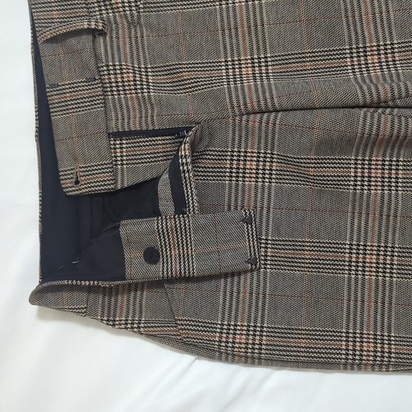 Express Ankle Mid-Rise Trouser, Color Plaid Size 0 - Picture 7 of 15